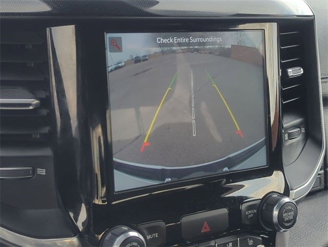 2022 RAM 1500 Laramie Crew Cab 4x4 5'7' Box