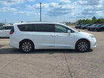 2024 Chrysler Pacifica Hybrid Pinnacle