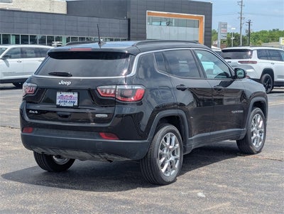 2024 Jeep Compass Latitude Lux FWD