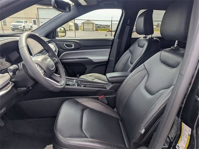 2024 Jeep Compass Latitude Lux FWD