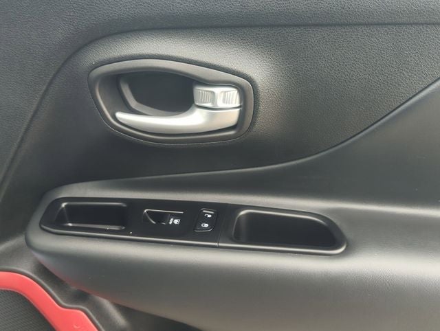 2023 Jeep Renegade Trailhawk 4x4