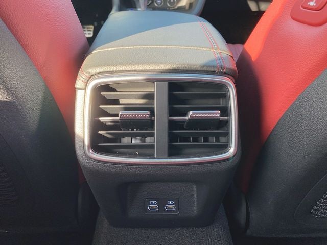 2024 Genesis G70 2.5T