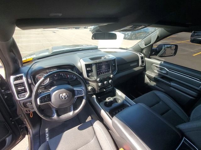 2020 RAM 1500 Big Horn Crew Cab 4x4 5'7" Box