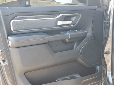 2020 RAM 1500 Big Horn Crew Cab 4x4 5'7" Box