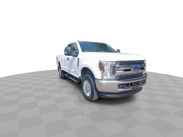 2018 Ford Super Duty F-350 SRW XL