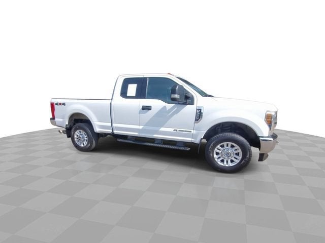 2018 Ford Super Duty F-350 SRW XL