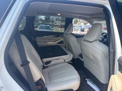 2022 INFINITI QX60 LUXE