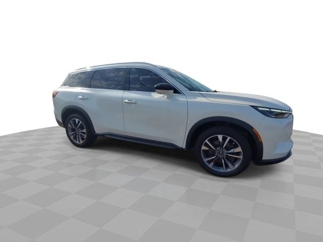 2022 INFINITI QX60 LUXE