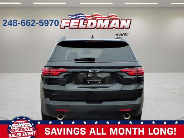 2023 Chevrolet Traverse LT Cloth