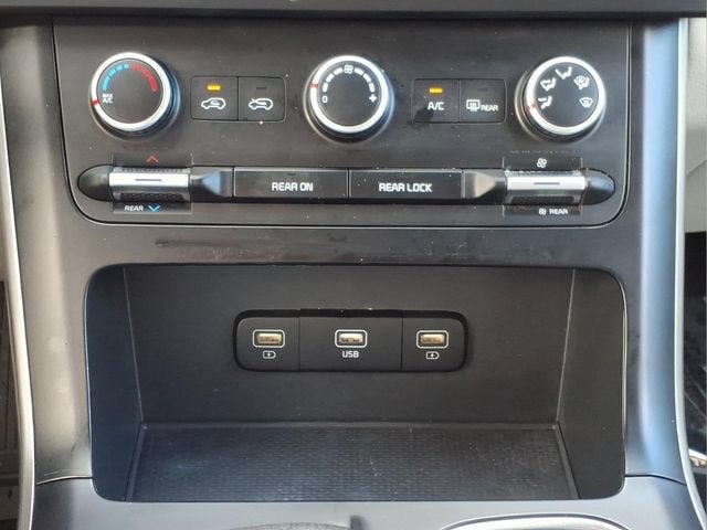 2022 Kia Carnival MPV LX