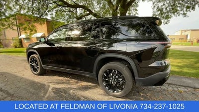 2025 Chevrolet Traverse LT