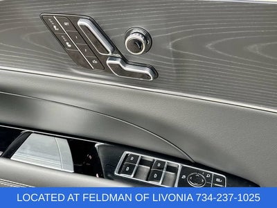 2024 Cadillac LYRIQ Luxury 1