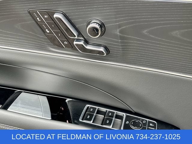2024 Cadillac LYRIQ Luxury 1