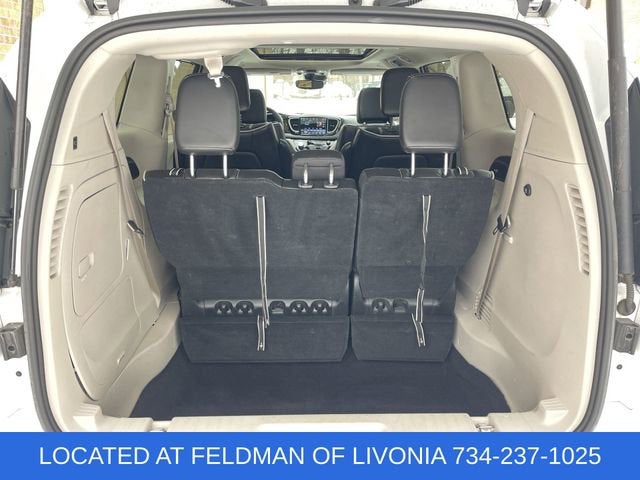 2023 Chrysler Pacifica Hybrid Limited