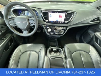 2024 Chrysler Pacifica Hybrid S Appearance Pkg