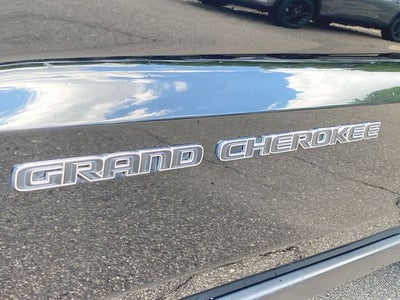 2020 Jeep Grand Cherokee Laredo E 4x2