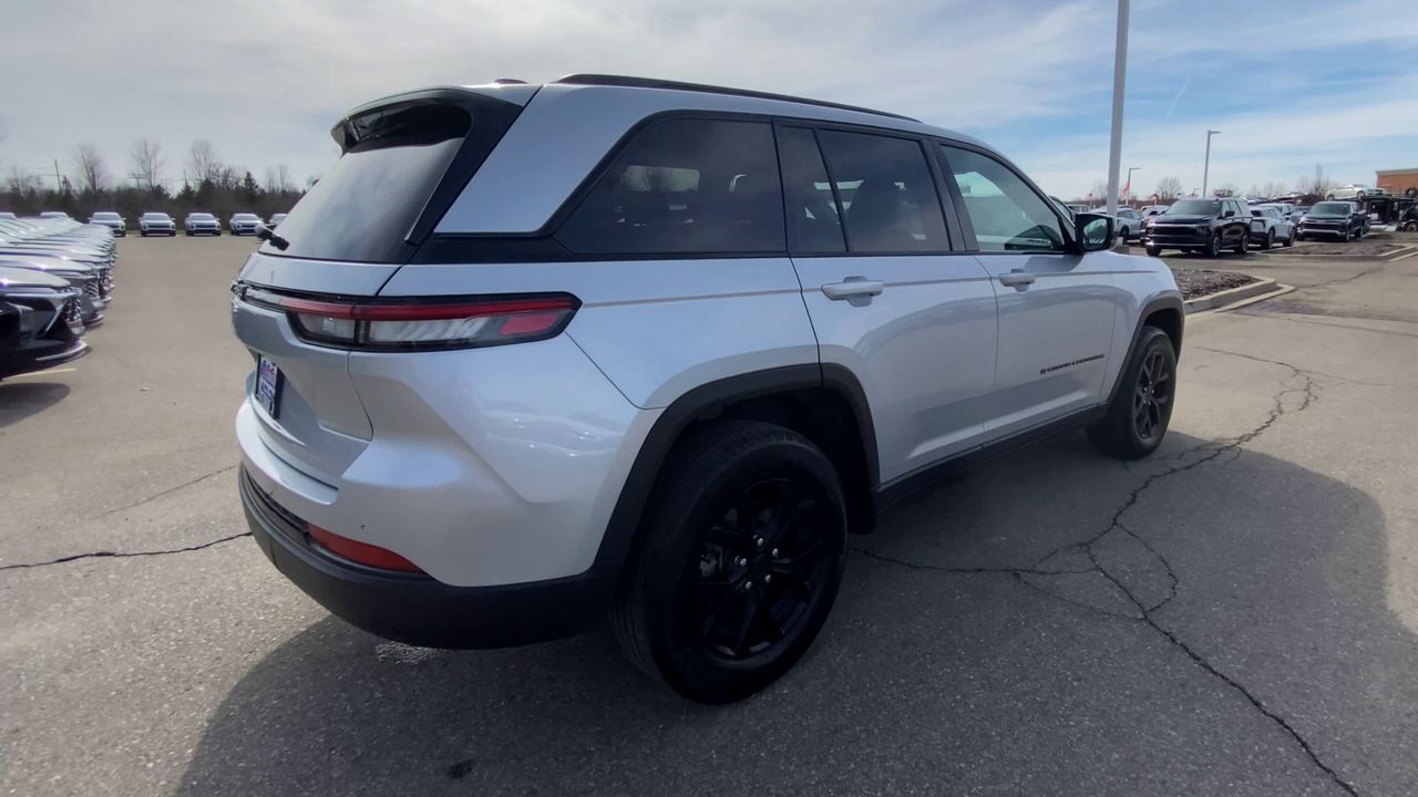 2025 Jeep Grand Cherokee Altitude
