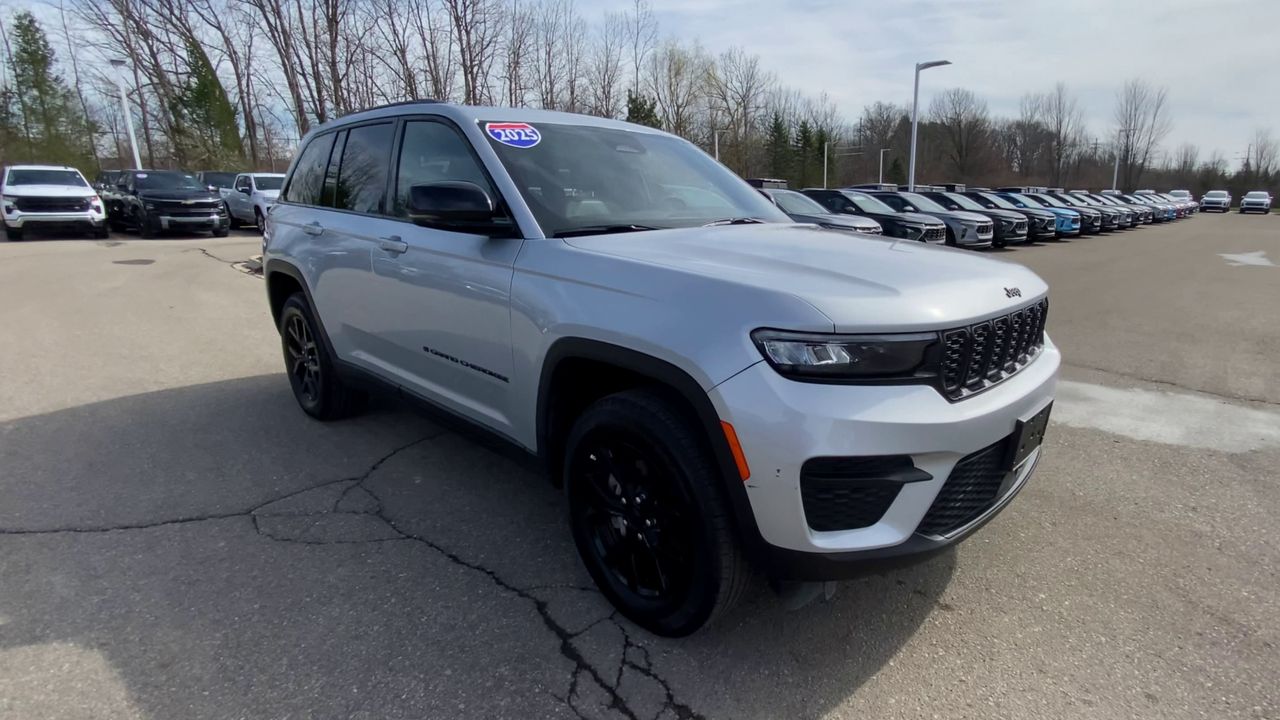 2025 Jeep Grand Cherokee Altitude