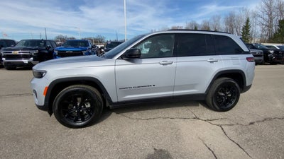 2025 Jeep Grand Cherokee Altitude