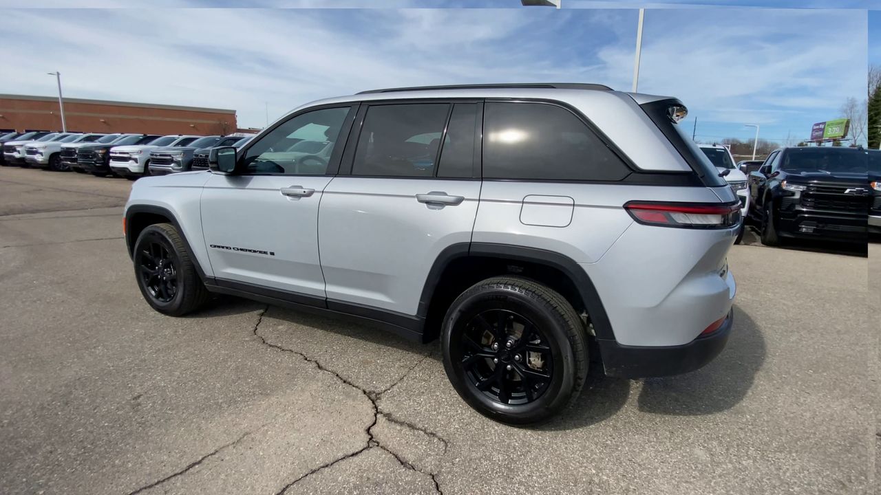 2025 Jeep Grand Cherokee Altitude