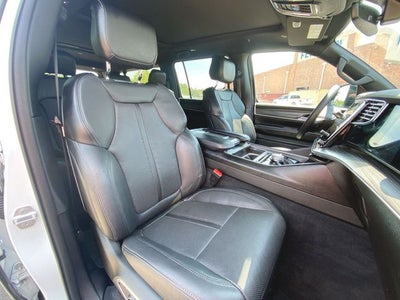 2023 Jeep Wagoneer L Series II 4x4
