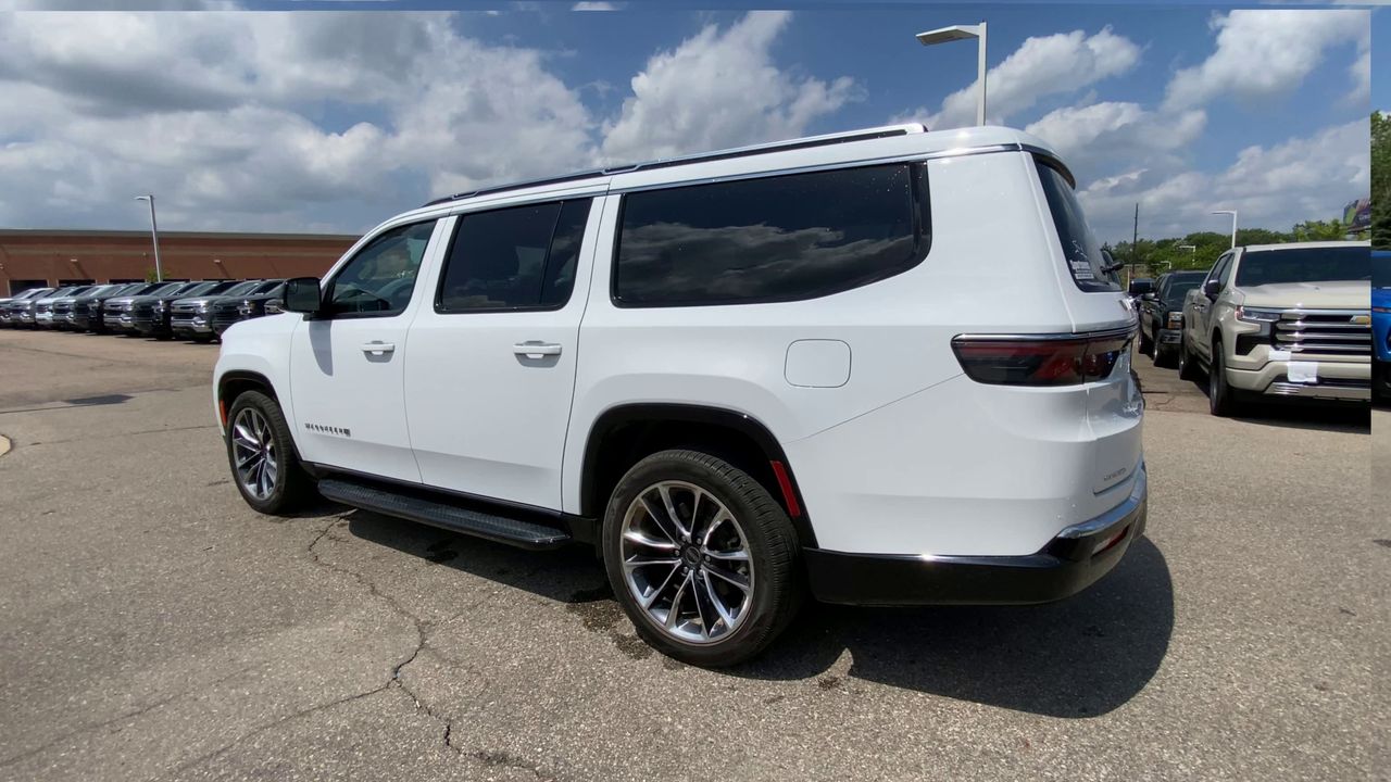 2023 Jeep Wagoneer L Series II 4x4