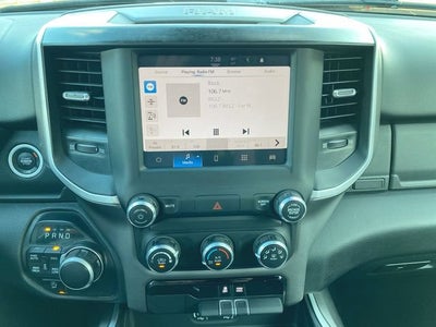 2022 RAM 1500 Big Horn Crew Cab 4x4 5'7" Box