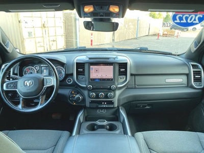 2022 RAM 1500 Big Horn Crew Cab 4x4 5'7" Box