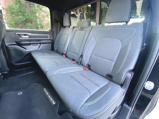 2022 RAM 1500 Big Horn Crew Cab 4x4 5'7" Box