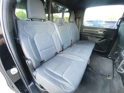 2022 RAM 1500 Big Horn Crew Cab 4x4 5'7" Box