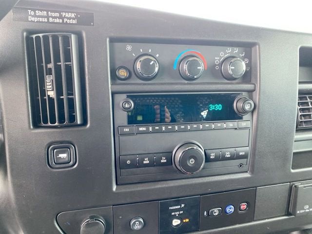 2024 Chevrolet Express Cargo 2500 WT