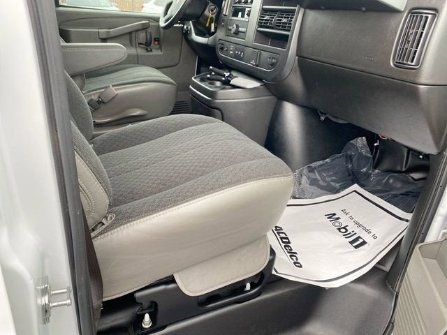 2024 Chevrolet Express Cargo 2500 WT