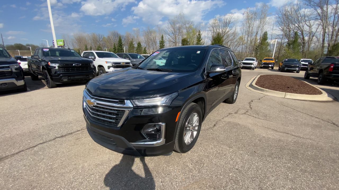 2023 Chevrolet Traverse LT Leather