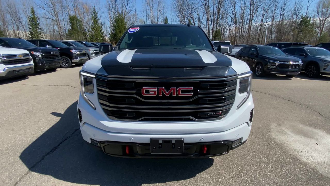 2024 GMC Sierra 1500 AT4