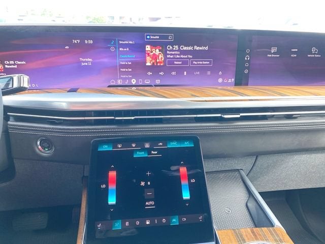 2025 Cadillac Escalade ESV Sport Platinum