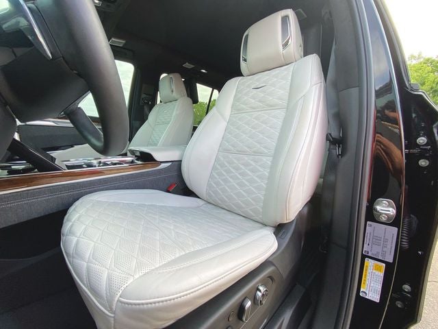 2025 Cadillac Escalade ESV Sport Platinum