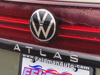 2024 Volkswagen Atlas 2.0T Peak Edition SEL