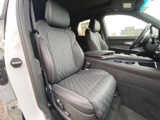 2025 Genesis GV70 3.5T AWD Sport