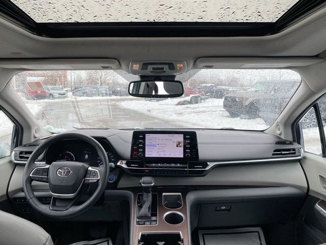 2022 Toyota Sienna XLE