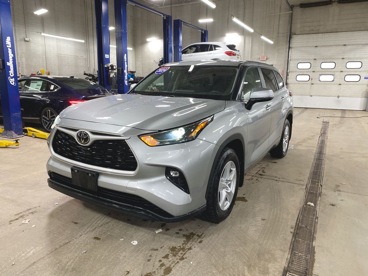 2024 Toyota Highlander LE