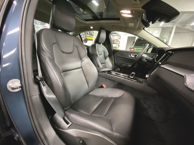 2024 Volvo S60 Core Dark Theme