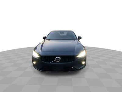 2024 Volvo S60 Core Dark Theme