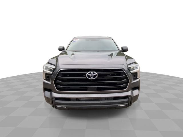 2024 Toyota Sequoia SR5