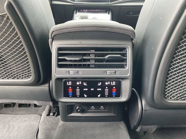 2024 Audi RS Q8 TFSI quattro Tiptronic