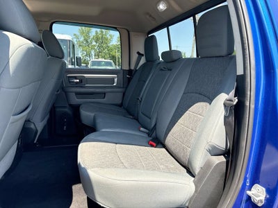 2017 RAM 1500 Big Horn Crew Cab 4x4 5'7" Box