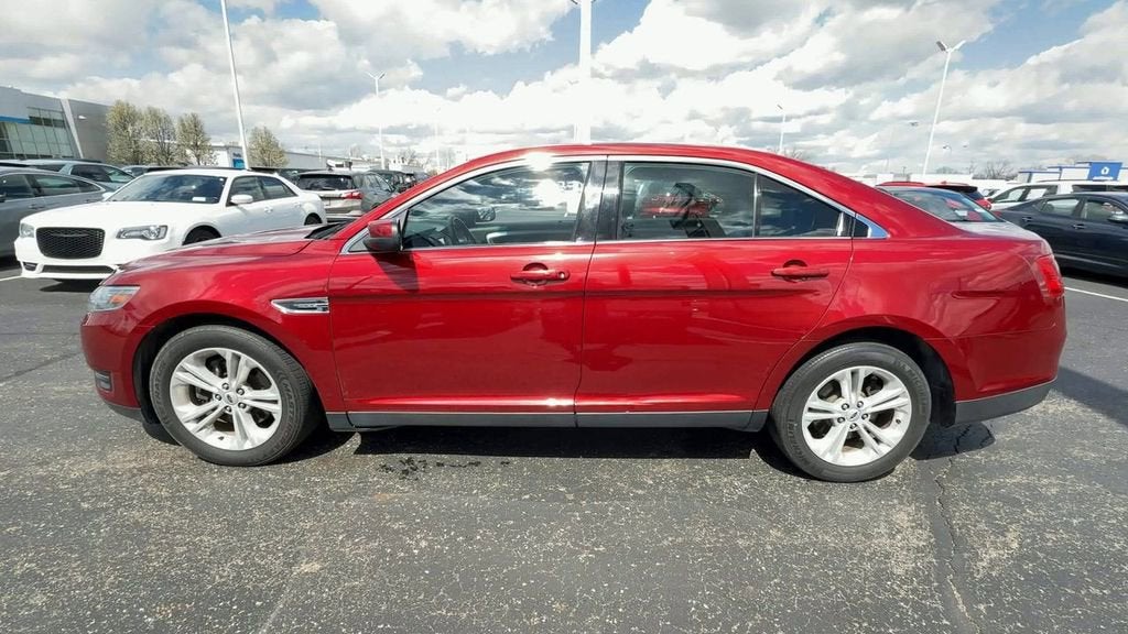 2018 Ford Taurus SEL