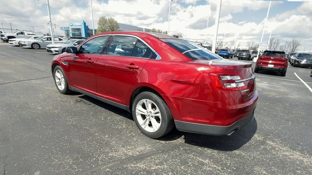2018 Ford Taurus SEL