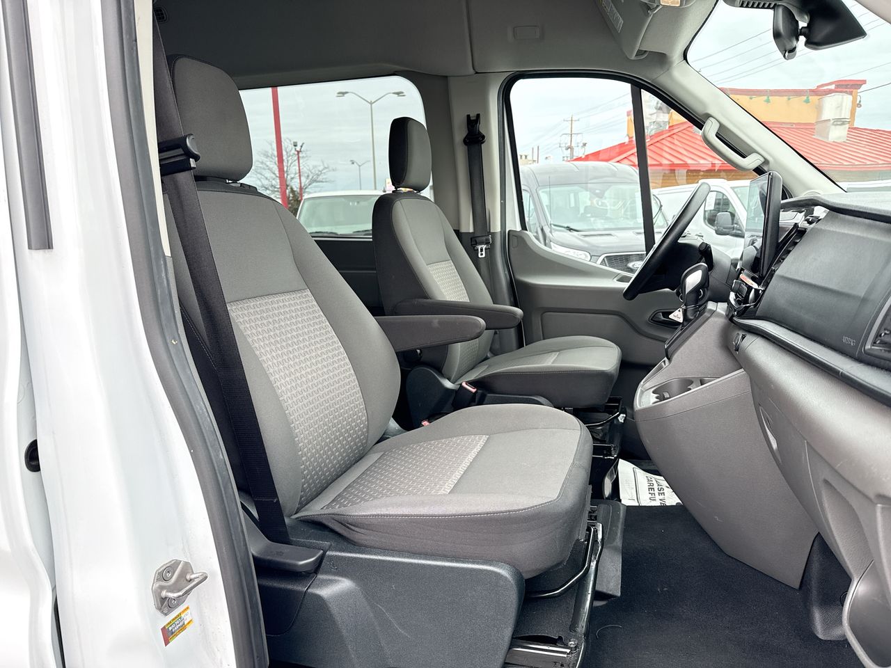 2023 Ford Transit Passenger Wagon XL