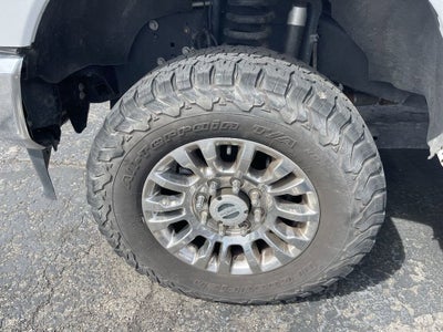 2022 Ford Super Duty F-350 SRW Lariat