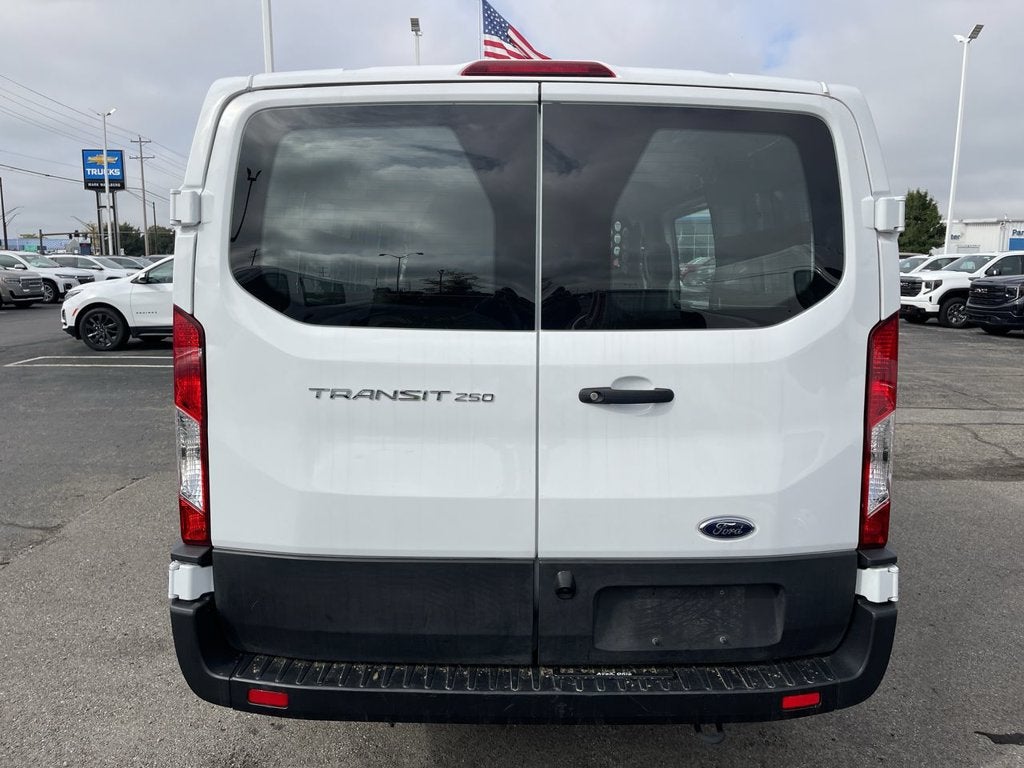 2025 Ford Transit Cargo Van T-250 130" Low Rf 9070 GVWR RWD